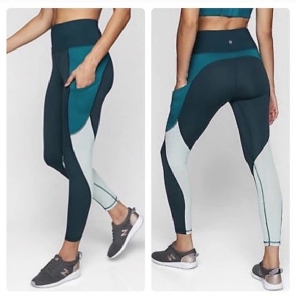 ATHLETA ‘All In’ COLORBLOCK ALL IN 7/8 TIGHT Size XS - Picture 1 of 6